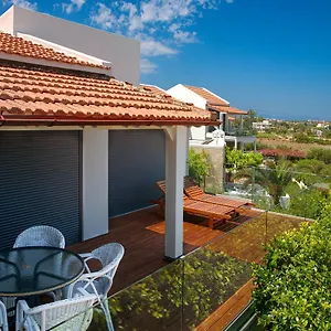 https://artemis-village-apartments-studios.rethymnohotels.net